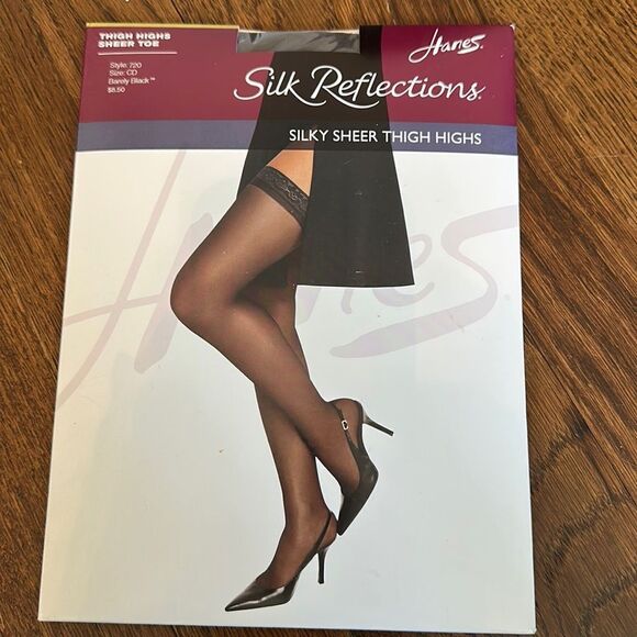 New in packaging Hanes Silk Reflections thigh high sheer toes barely black - Picture 1 of 5